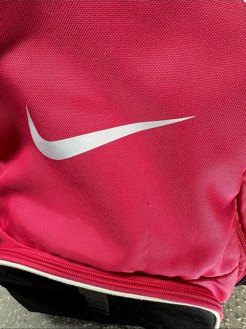 Nike Brasilia XL Backpack  Fushia And Black